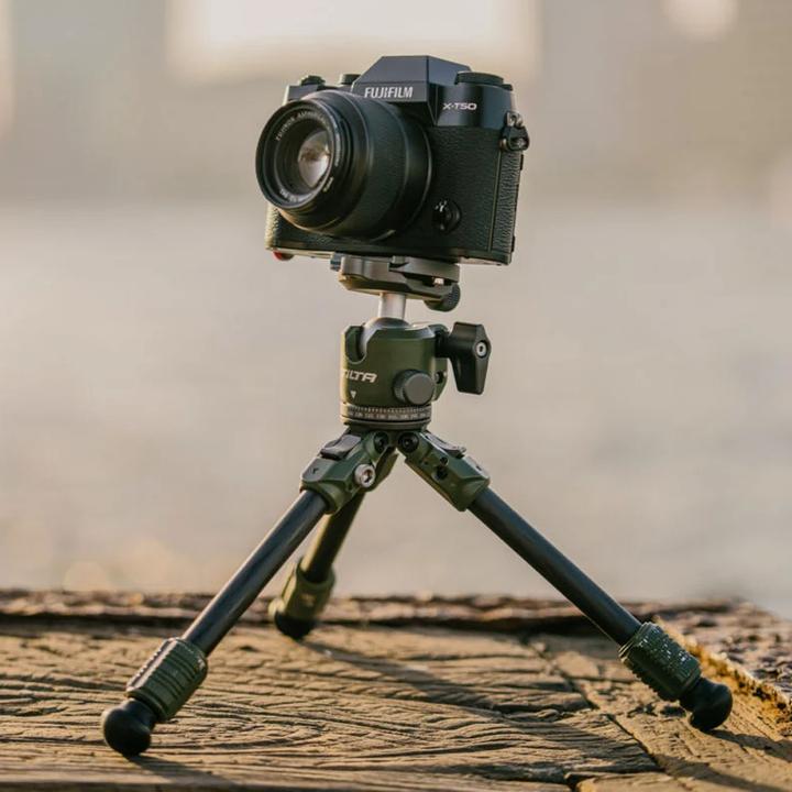 Immagine prodotto Tilta Testa a sfera da tavolo BT03E, treppiede a 1 stadio in fibra di carbonio, edizione allungabile (Carbonio, Metallo)