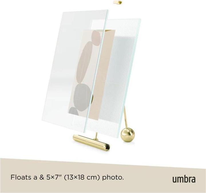 Actual product image Umbra Flute brass picture frame, 13 x 18 cm (13 x 18 cm)