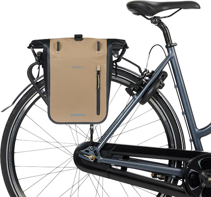 Produktbild Basil Rivo M MIK Hooks (15 l, Gepäckträgertasche)