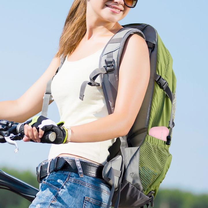 Produktbild 4Kom Tech-Protect Silikonhülle für Apple AirPods 4 - Schwarz (Kopfhörer Hülle)
