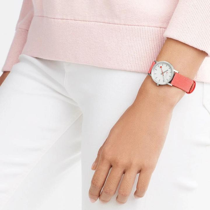 Immagine prodotto Mondaine Classic (Orologio da polso analogico, Fatto in Svizzera, 30 mm)