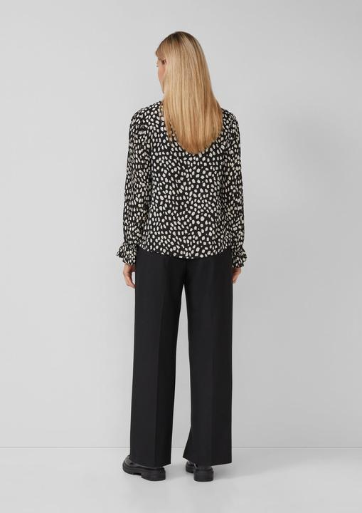 Immagine prodotto s.Oliver Bluse Festliche Bluse: Regular Fit mit U-Boot-Ausschnitt & Volantärmeln (48)