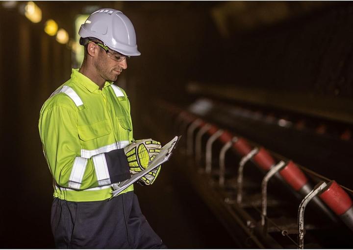 Actual product image Portwest Flame-Retardant Hi-Vis Antistatic Coverall with Reflective Striping (XXL)