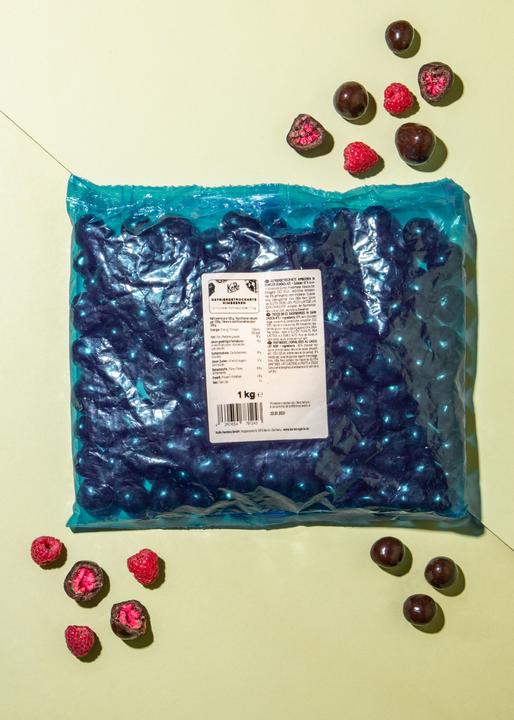 Produktbild KoRo Gefriergetrocknete Himbeeren in dunkler Schokolade (1000 g)
