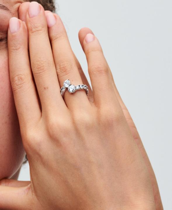 Produktbild Pandora Glitzernder Überlappender Band-Ring (56, 925 Silber)