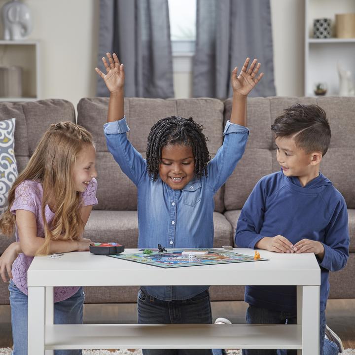 Actual product image Hasbro Monopoly Junior Banque electronique F (French)