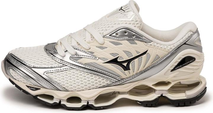 Noir, Silver, Vierge