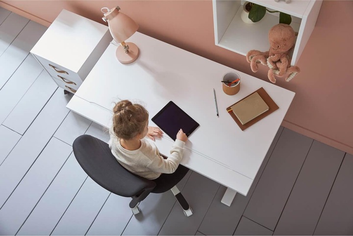 Actual product image Lifetime Kidsrooms Height adjustable desk with inclinable table top