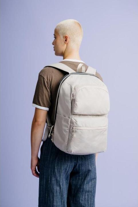 Actual product image XD Design PLECAK SWITCH 2IN1 BLACK/OAK P706.3319 (22 l)