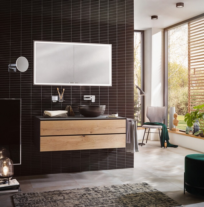 Produktbild Emco asis prestige 2 Lichtspiegelschrank, Aufputzmodell, 1588mm