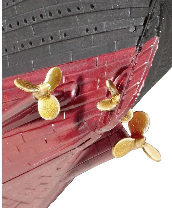 Actual product image Revell R.M.S. Titanic