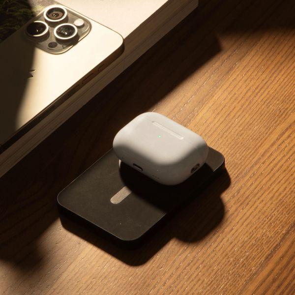 Produktbild Native Union (Re)Classic Qi2 Magnetic Powerbank 5000mAh Black (5000 mAh, 20 W)