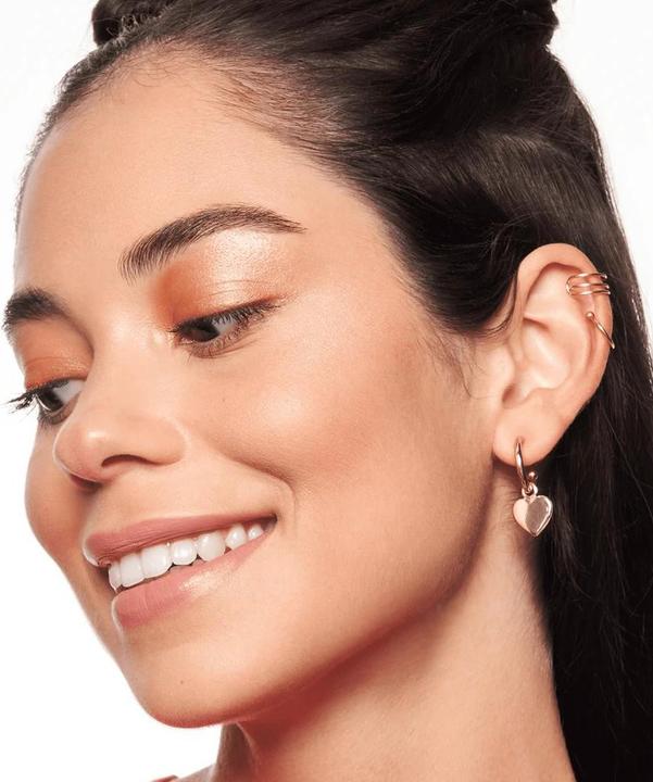 Actual product image essence BABY GOT GLOW liquid highlighter (30 Breezy Bronze, Highlighter)