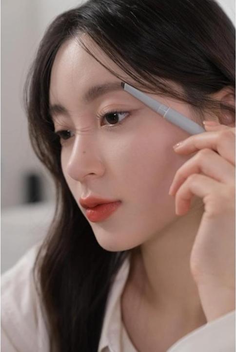 Actual product image Rom&Nd HAN ALL FLAT BROW w1 Gentle Brown Dual-Sided Fine Tip Shapes Defines Fills Brows Natural Make (Soft brown)