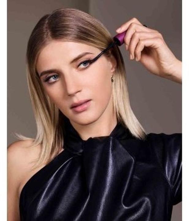 Actual product image Max Factor False Lash Effect Clump Defy Mascara No 001 (001 black)