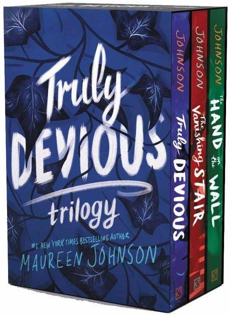 Produktbild Truly Devious 3-Book Box Set: Truly Devious, Vanishing Stair, and Hand on the Wall (Englisch, Maureen Johnson, 2020)