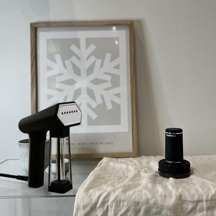 Actual product image SteamOne Reise-Dampfer&Anti-Fussel B-SN200B-RP10 (1800 W, 28 g/min)