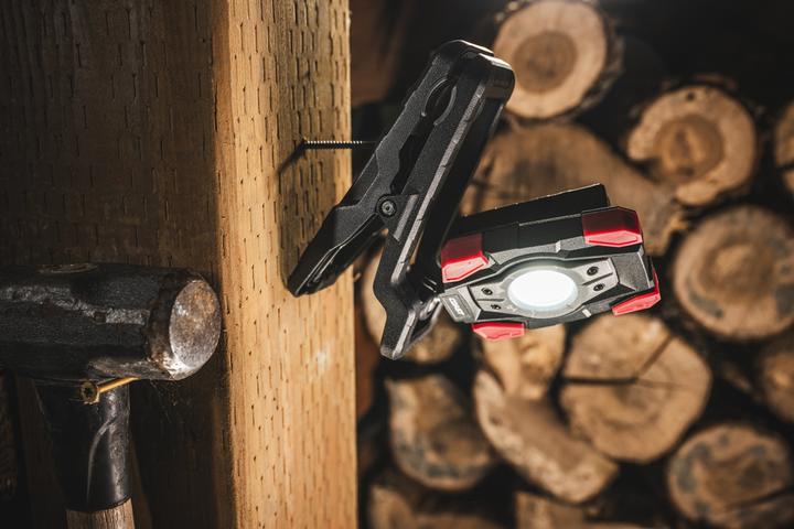 Image du produit Coast CL10R wiederaufladbare Arbeitsleuchte, 1150 Lumen (1150 lm)