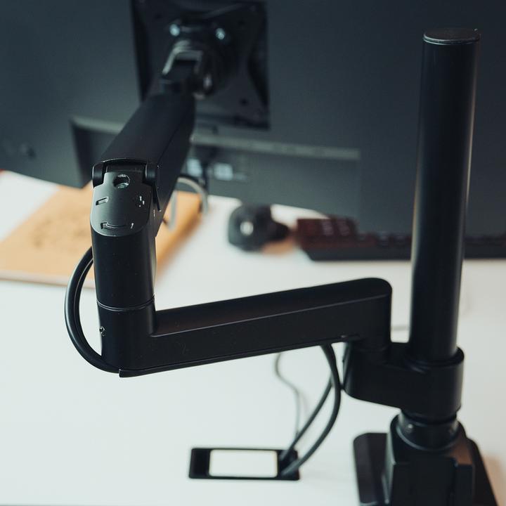 Actual product image Yaasa Monitor Arm (Table)