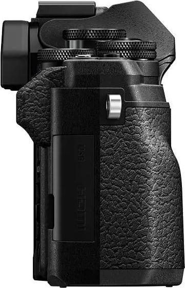 Actual product image Olympus E-M10 Mark IV + 14-150mm (14 - 150 mm, 20.30 Mpx, 4/3)