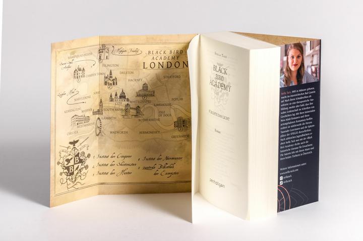 Actual product image Black Bird Academy - Fürchte das Licht (German, Stella Tack, 2024)