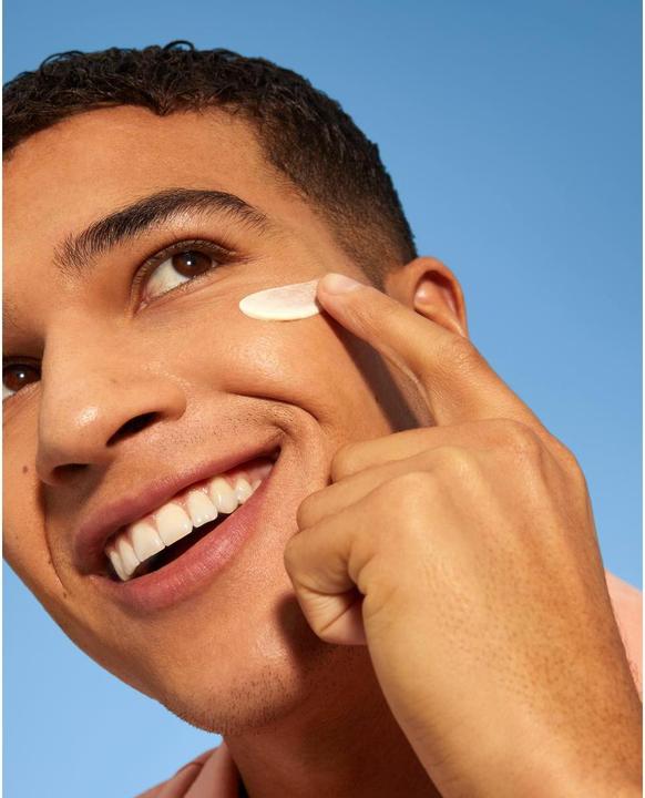 Produktbild NIVEA Protect & Moisture Invisible Finish LSF 50+ (SPF 50+, 150 ml)