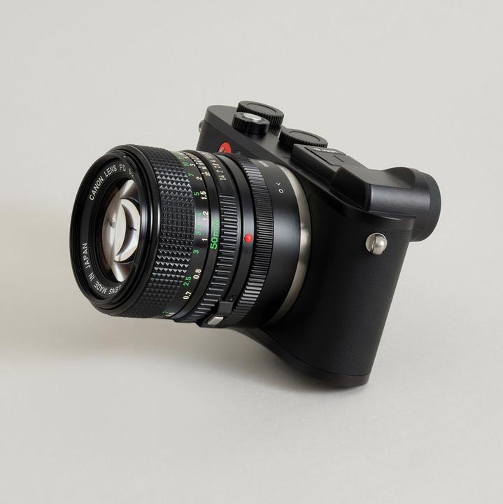 Produktbild Urth Lens Mount Adapter: Compatible with Canon FD Lens to Leica L Camera Body