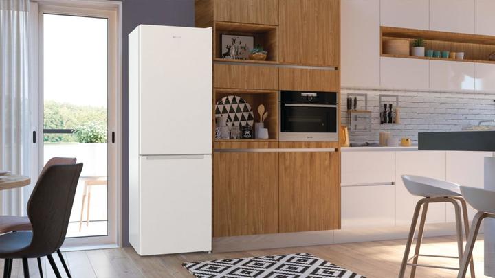 Produktbild Gorenje NRK 6202EW4 NoFrost, Griffmulde, Display hinter der Tür, weiss (331 l)
