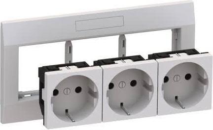 Actual product image GGK Receptacle for 4653 device installation trunking KSE/M45 3-fold Schuko