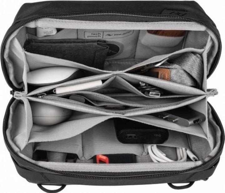 Actual product image Peak Design Tech Pouch (Camera accessory bag, 2 l)