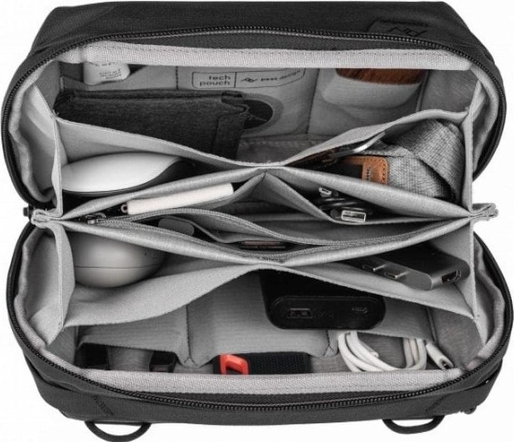 Actual product image Peak Design Tech Pouch (Camera accessory bag, 2 l)