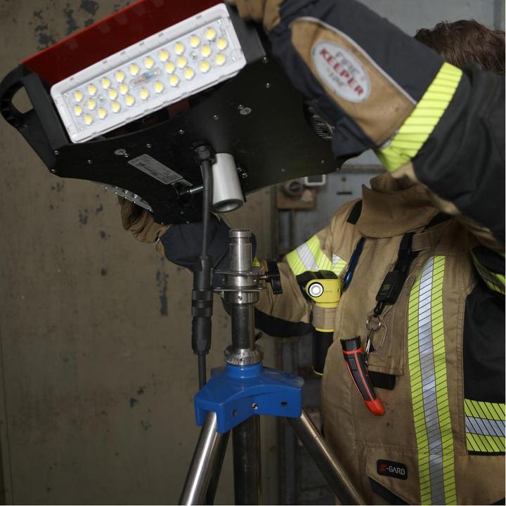 Actual product image Dönges Telescopic tripod stainless steel with air damping DIN 14682 (Metal)