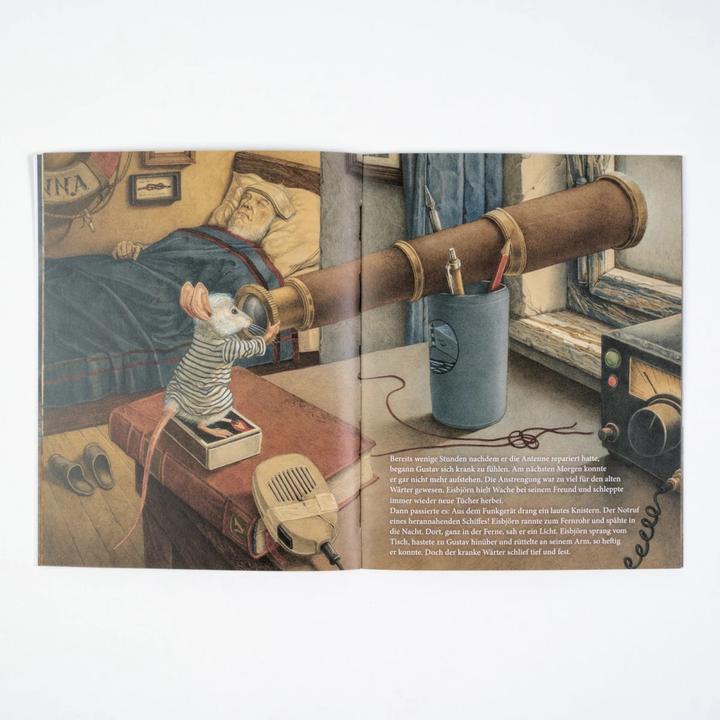 Productafbeelding Eisbjörn. Das unglaubliche Abenteuer eines tapferen Mäuserichs (Duits, Lev Kaplan, Max Kaplan, 2023)