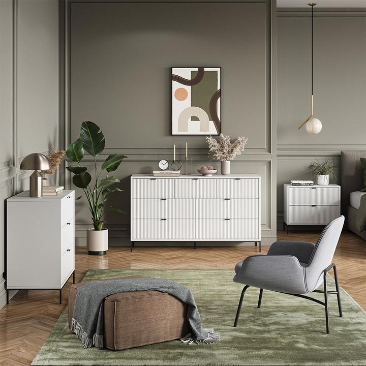 Actual product image Vichy Kommode Eliza, Weiss, 120 x 81.2 cm mit 2 Schubladen und 2 Türen