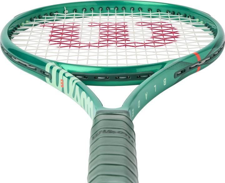 Actual product image Wilson Blade 98 18x20 V10 Tennisschläger (2, 305 g, Not covered)