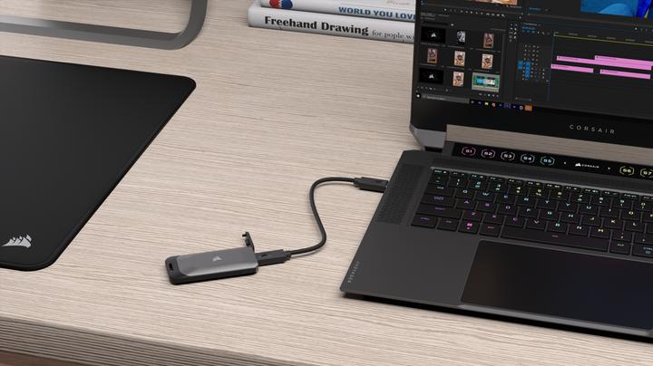 Produktbild Corsair EX100U (1 TB)