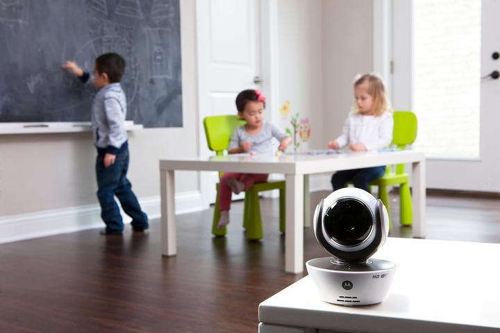 Image du produit Motorola Babyphone avec moniteur supplémentaire, communication bidirectionnelle et vision nocturne infrarouge (Vidéo et audio)