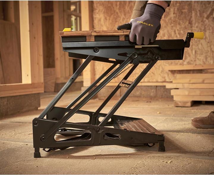 Actual product image Stanley Workmate with bamboo worktop and dual working height, loadable up to 250kg (50.50 cm, 78 cm)