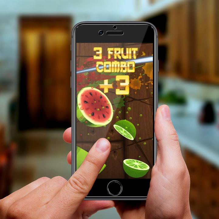 Produktbild Avizar Displayschutzfolie aus Latex (1 Stk., Apple iPhone SE (3rd Gen))