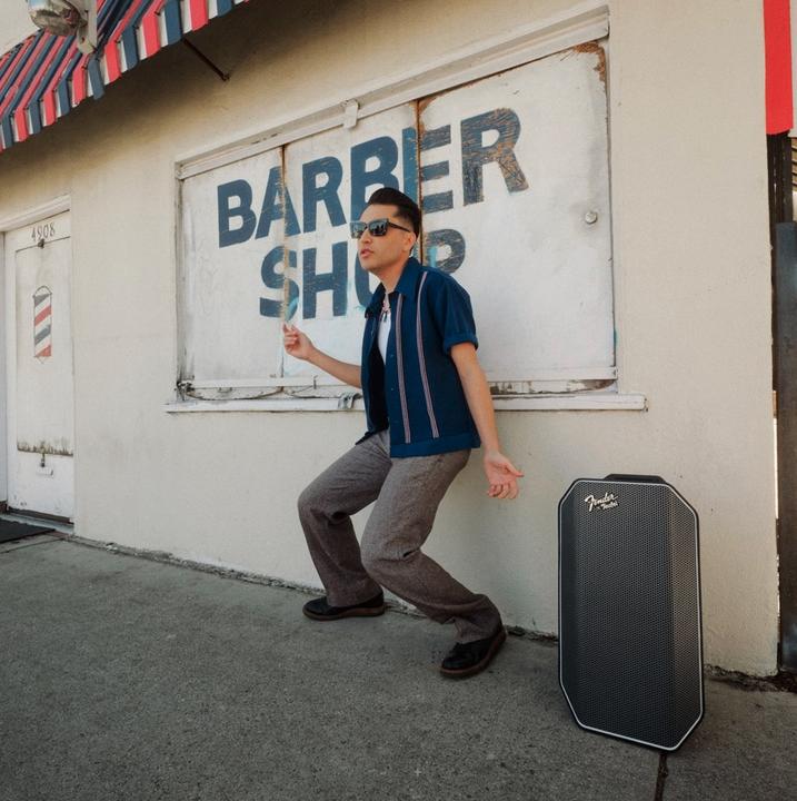 Image du produit Teufel Fender x ROCKSTER AIR 2 Bluetooth Speaker wireless steel black