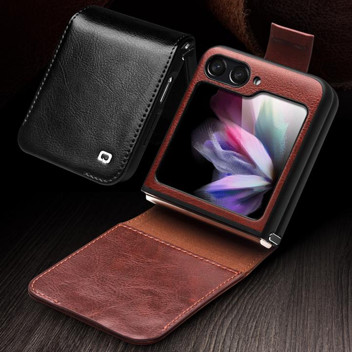 Produktbild QiAlino Hülle Flip mit magnetischem Verschluss Dunkelbraun (Samsung Galaxy Z Flip5)