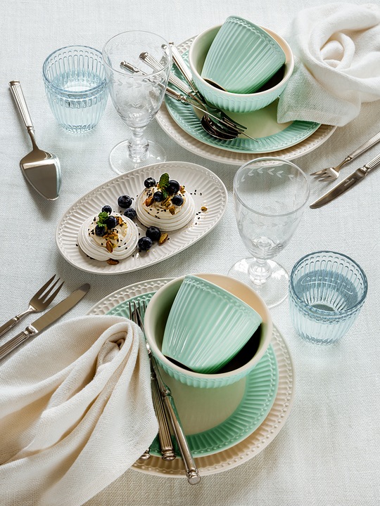 Produktbild Greengate Alice Tasse mit Untertasse pale green 8,5 cm (1 x)