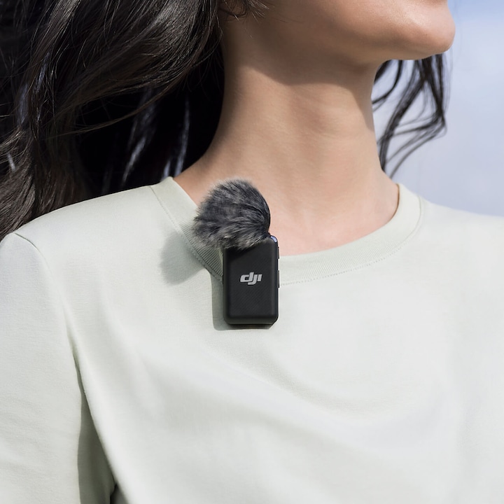 Actual product image DJI Mic Mini (2 TX 1 RX Charging Case)