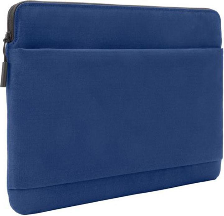 Actual product image Incase Go (14", Apple)