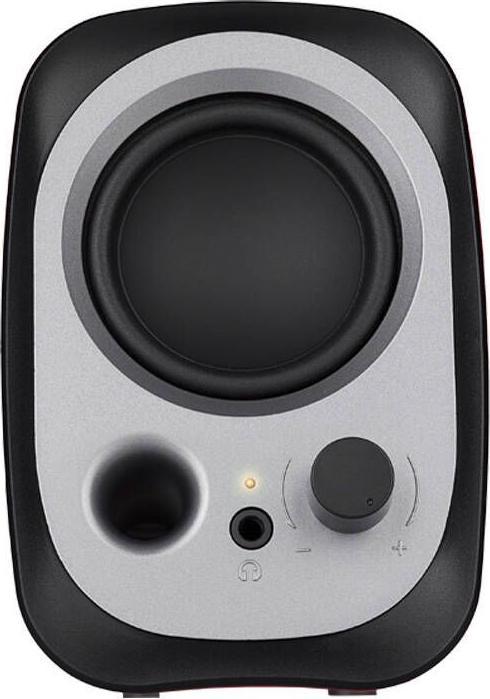 Actual product image Edifier R12U loudspeaker