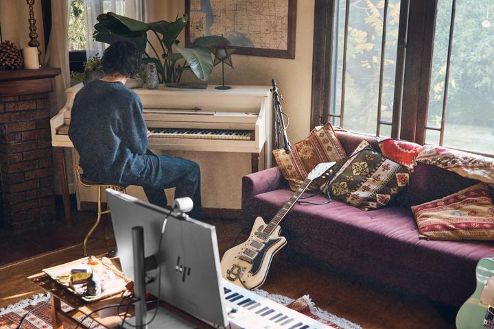 Produktbild HP ENVY 27-cp0790nz i7 /2TB NVIDIA RTX 3060 (2000 GB, 32 GB, Intel Core i7-12700)