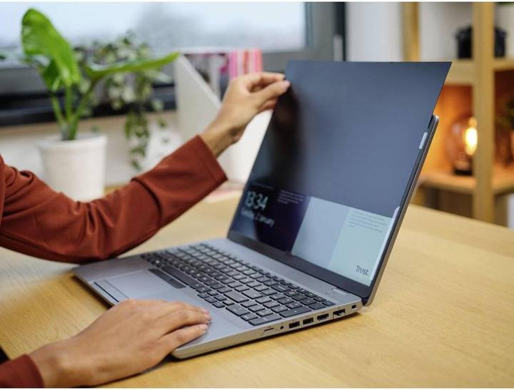 Actual product image Trust Privacy Screen Protector 15.6in (15.60", 16:9)