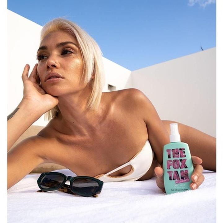 Actual product image The Fox Tan Rapid Tanning Mist (Self tanning spray, 120 ml)