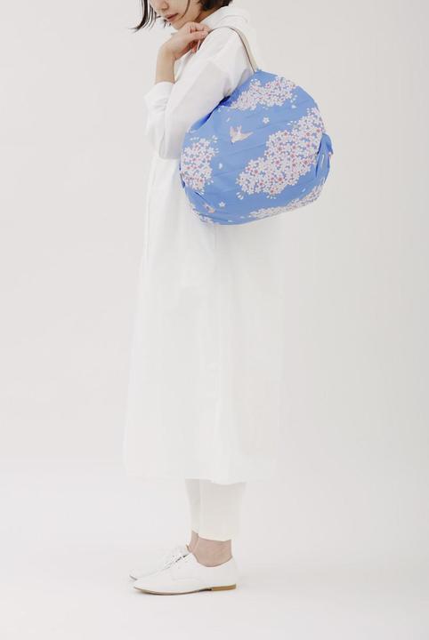 Actual product image Shupatto Medium Foldable Shopping Bag - Hana ni Tori