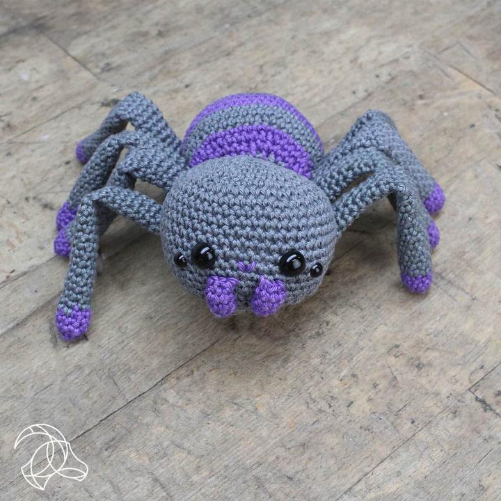 Actual product image Hardicraft Sonja Spinne - Crochet set